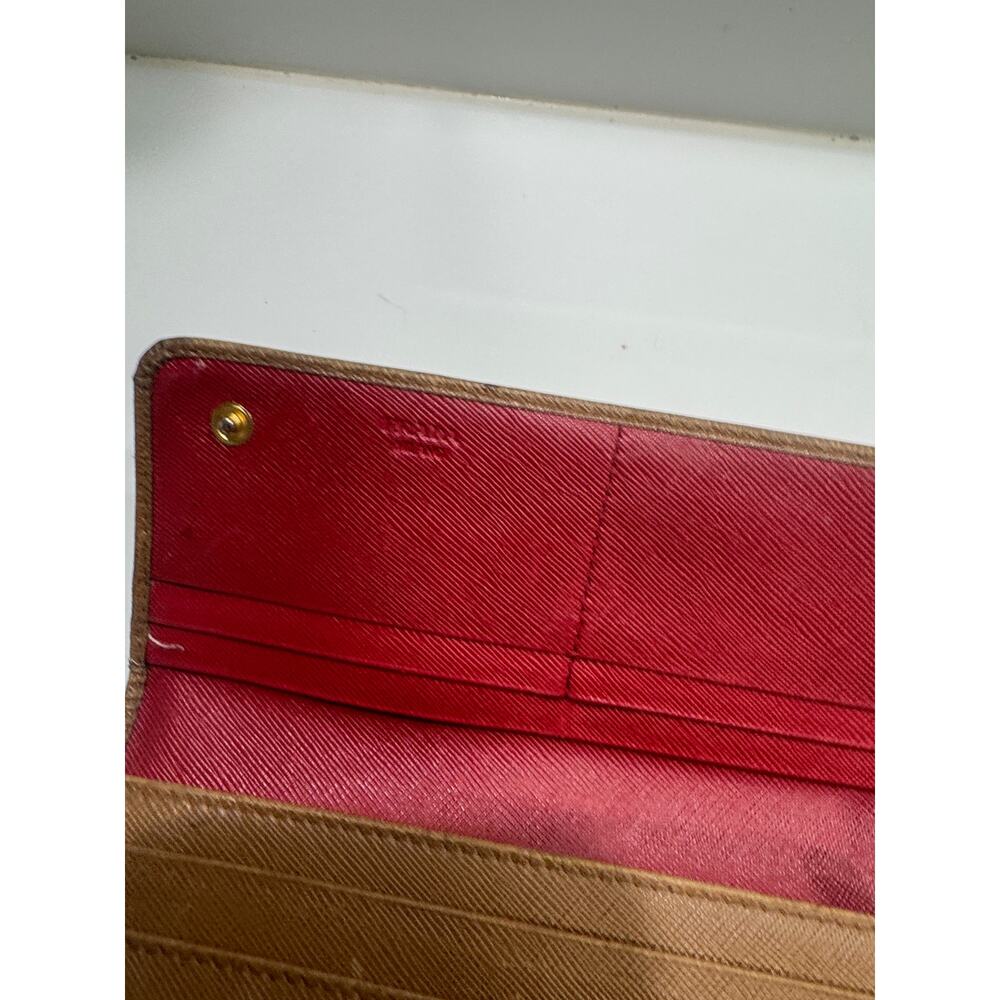 Prada Brown Leather wallet - Picture 7 of 11